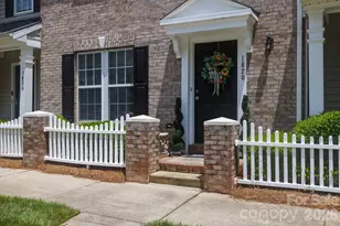 1620 Chamberside Dr, Rock Hill, SC 29730 - Photo 4
