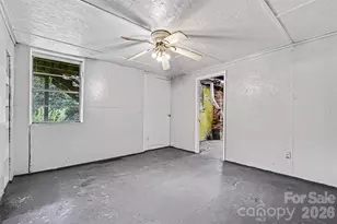 58 Poplar St, Great Falls, SC 29055 - Photo 16