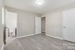 810 Echo Glen Rd, Charlotte, NC 28213 - Photo 10