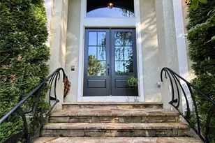 94 Oak Hollow Dr, Asheville, NC 28805 - Photo 2
