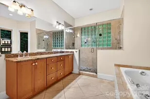 94 Oak Hollow Dr, Asheville, NC 28805 - Photo 22