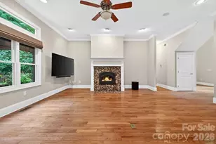 94 Oak Hollow Dr, Asheville, NC 28805 - Photo 10