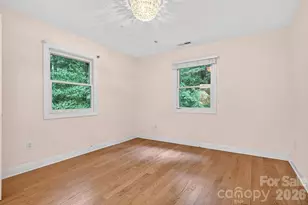 94 Oak Hollow Dr, Asheville, NC 28805 - Photo 36