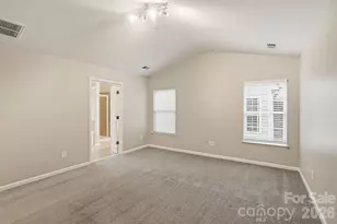 6427 Hermsley Rd, Charlotte, NC 28278 - Photo 32
