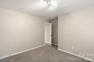 6427 Hermsley Rd, Charlotte, NC 28278 - Photo 28