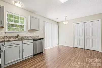 8028 Lobilia Lane, Charlotte, NC 28214 - Photo 6