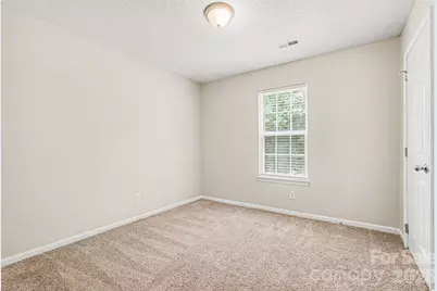 8028 Lobilia Lane, Charlotte, NC 28214 - Photo 8