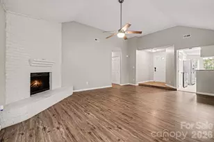 9001 Louvaine Dr, Charlotte, NC 28227 - Photo 6