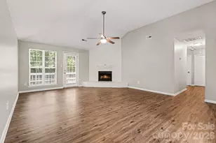 9001 Louvaine Dr, Charlotte, NC 28227 - Photo 4