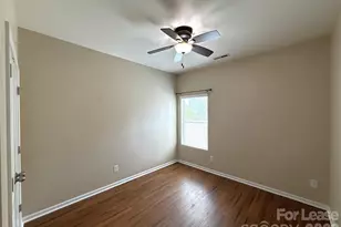 13320 Hunting Birds Ln, Charlotte, NC 28278 - Photo 20