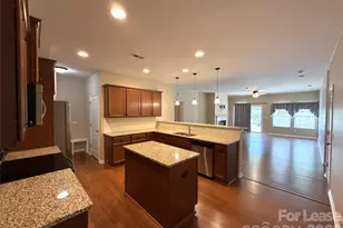 13320 Hunting Birds Ln, Charlotte, NC 28278 - Photo 6