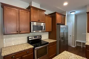 13320 Hunting Birds Ln, Charlotte, NC 28278 - Photo 8