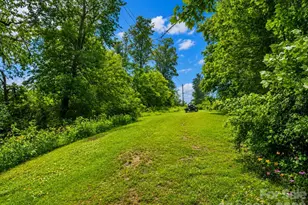 679 Solomon Jones Rd, Cedar Mountain, NC 28718 - Photo 32