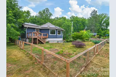 63 Beverly Road W, Asheville, NC 28806 - Photo 2