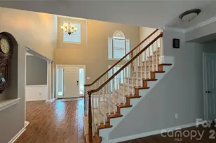 11234 Huntington Meadow Ln, Charlotte, NC 28273 - Photo 2