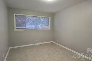 1803 Darbrook Dr, Charlotte, NC 28205 - Photo 16