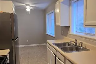 1803 Darbrook Dr, Charlotte, NC 28205 - Photo 6