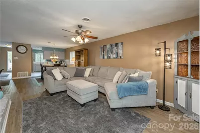 580 Britton Creek Drive, Hendersonville, NC 28791 - Photo 12
