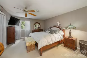 580 Britton Creek Dr, Hendersonville, NC 28791 - Photo 16