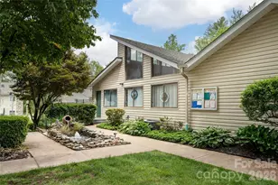 580 Britton Creek Dr, Hendersonville, NC 28791 - Photo 22