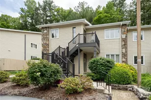 580 Britton Creek Dr, Hendersonville, NC 28791 - Photo 2