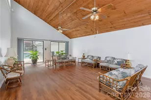 580 Britton Creek Dr, Hendersonville, NC 28791 - Photo 24