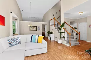 3600 Briarthorne Dr, Charlotte, NC 28269 - Photo 6