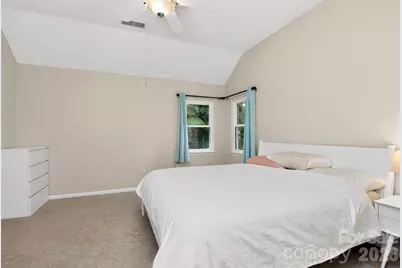 3600 Briarthorne Drive, Charlotte, NC 28269 - Photo 16