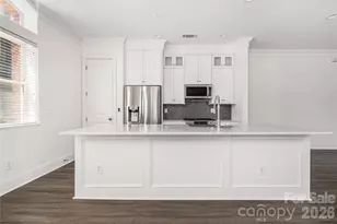 229 N Church St, Charlotte, NC 28202 - Photo 28
