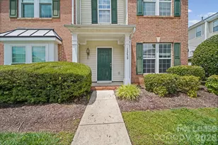 12439 Blossoming Ct, Charlotte, NC 28273 - Photo 2