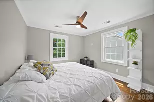 241 Wakefield Dr, Charlotte, NC 28209 - Photo 8