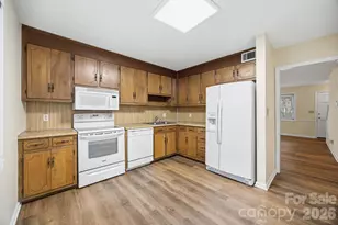 1300 Larchmont Pl, Salisbury, NC 28144 - Photo 14