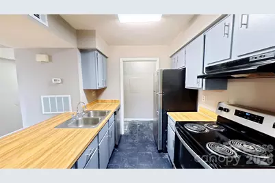 11139 Harrowfield Road, Charlotte, NC 28226 - Photo 4