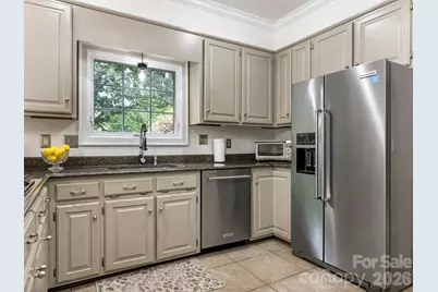 9627 Penshurst Trace, Charlotte, NC 28210 - Photo 10