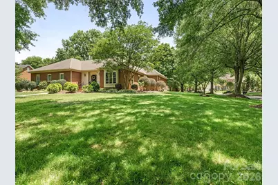 9627 Penshurst Trace, Charlotte, NC 28210 - Photo 2