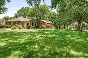 9627 Penshurst Trce, Charlotte, NC 28210 - Photo 2