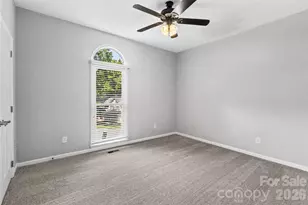 2001 Colony Hill Dr, Charlotte, NC 28214 - Photo 16