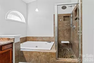 2001 Colony Hill Dr, Charlotte, NC 28214 - Photo 14