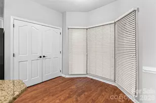 2001 Colony Hill Dr, Charlotte, NC 28214 - Photo 10
