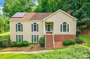 2001 Colony Hill Dr, Charlotte, NC 28214 - Photo 1