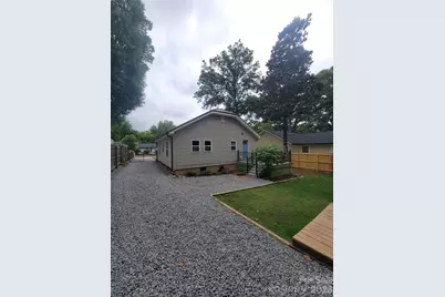 422 Gaston Avenue, Belmont, NC 28012 - Photo 2