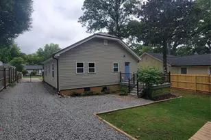 422 Gaston Ave, Belmont, NC 28012 - Photo 2