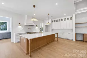 125 Randstone Ct, Charlotte, NC 28211 - Photo 2