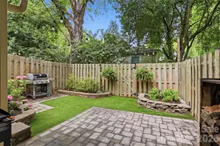4613 Dabney Vigor Dr, Charlotte, NC 28209 - Photo 2