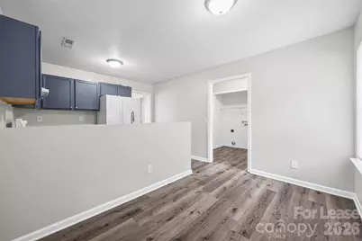 5194 Brooktree Drive, Charlotte, NC 28208 - Photo 10