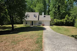 437 Cedarcroft Dr, Mooresville, NC 28115 - Photo 2