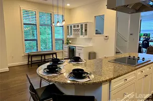 663 E 10th St, Charlotte, NC 28202 - Photo 8