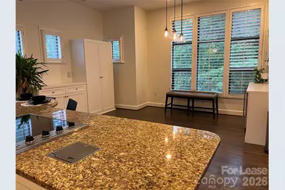 663 E 10th Street, Charlotte, NC 28202 - Photo 10