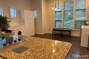 663 E 10th St, Charlotte, NC 28202 - Photo 10