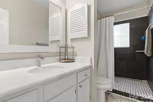 3304 Selwyn Farms Ln, Charlotte, NC 28209 - Photo 20